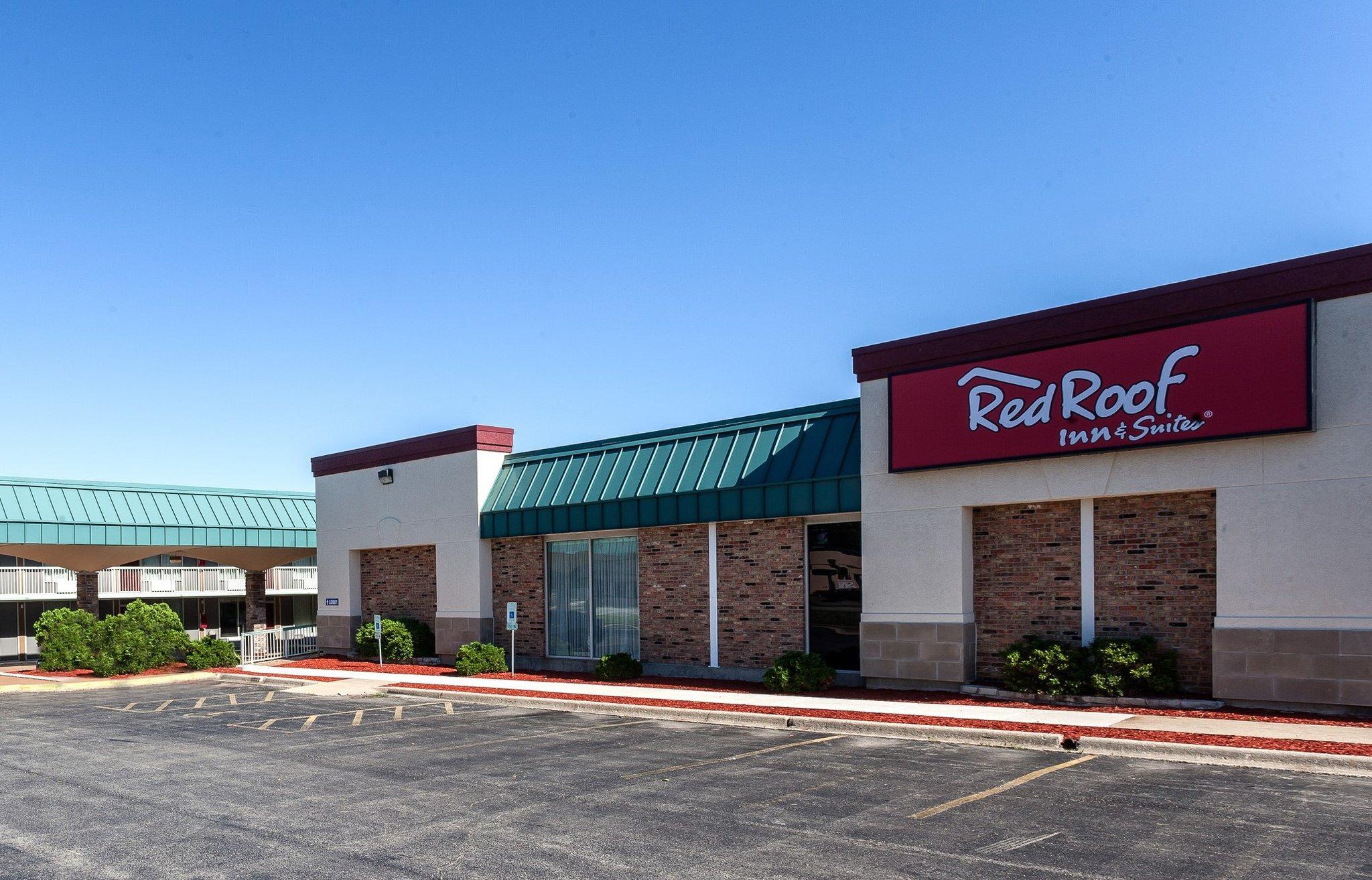 Red Roof Inn & Suites Dekalb Exterior photo